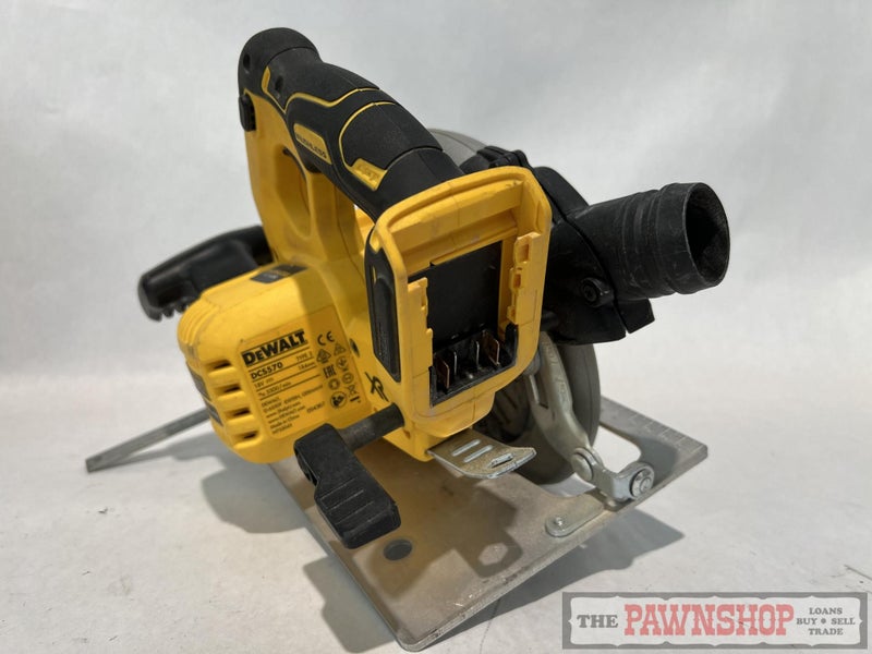 DeWalt 18V XR 184mm Brushless Circular Saw DCS570 - Skin Only Carousel 2