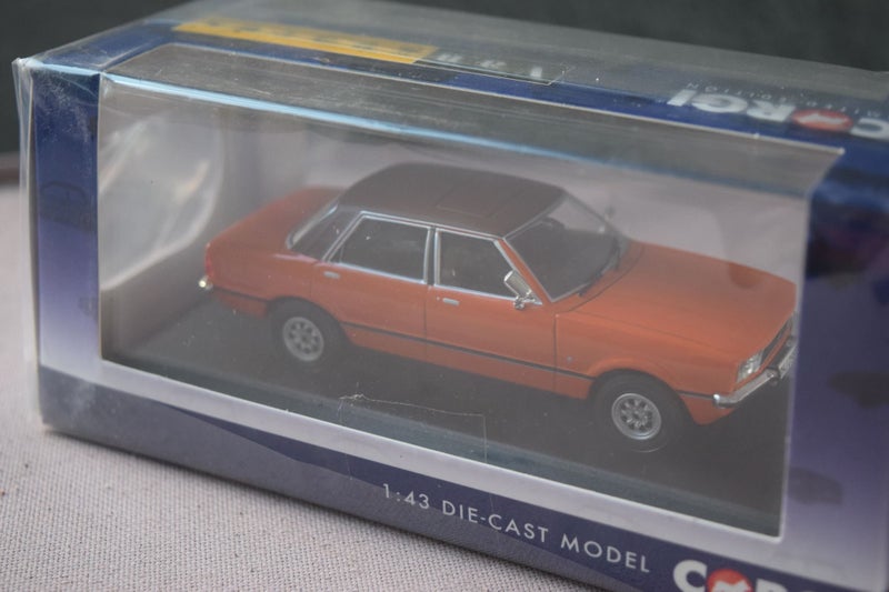 Ford Cortina Mark 4 2.0 Ghia - Orange - 1/43 Carousel 1