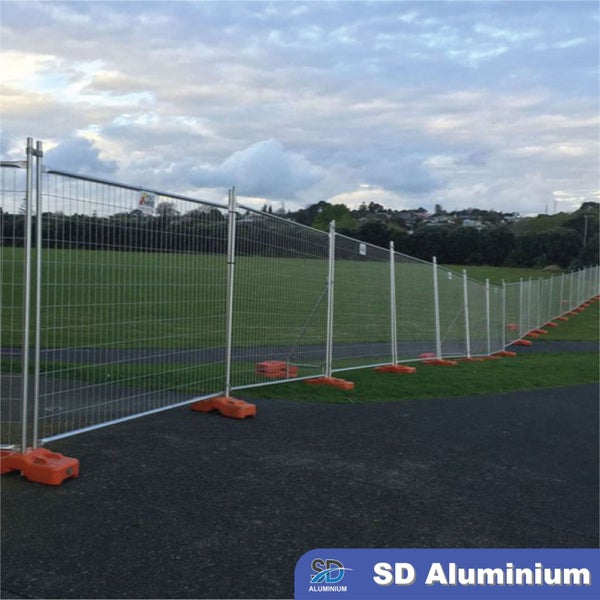Temporary Fencing Clamp Carousel 7