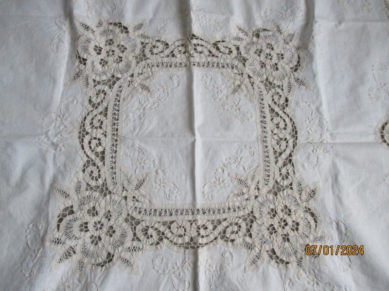 Vintage cream tablecloth Carousel 2