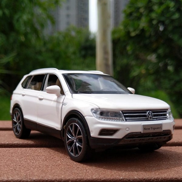 1:32 Tiguan L SUV Alloy Car Model Die Cast Metal Vehicle High Carousel 1