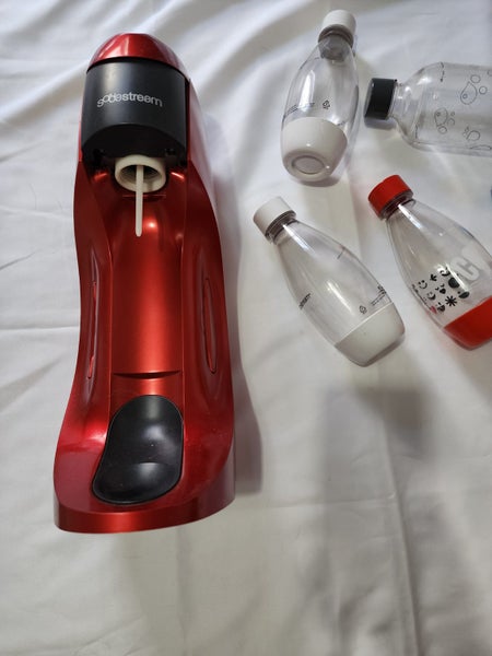 Sodastream, Gas Bottle and soda bottles (5) Carousel 1