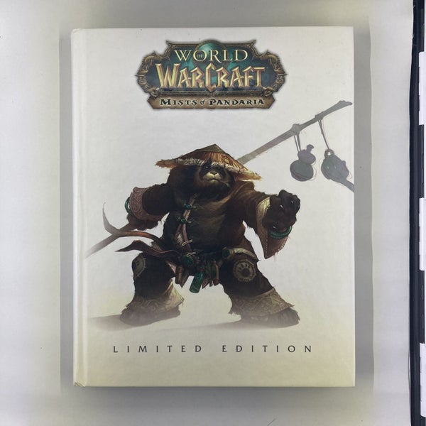The Art of World of Warcraft + Mists of Pandaria Limited Edition Guide Carousel 1