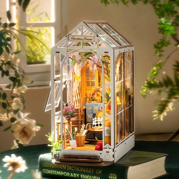 Rolife Garden House Book Nook Kit Shelf Insert Easy Assemble Toys Puzzles Carousel 7