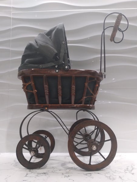 ORNATE MINIATURE DOLLS PRAM Carousel 14