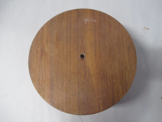 GAUGE NZ TEMP TO 340F. ON TIMBER BASE Carousel 3