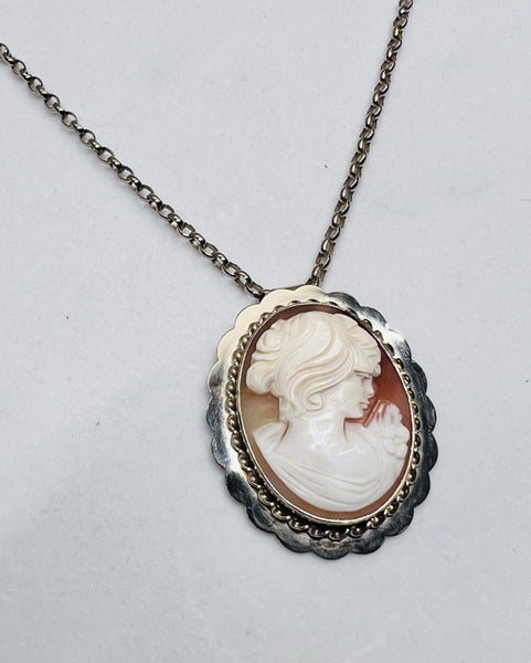 Cameo Pendant With Gold Chain Carousel 1
