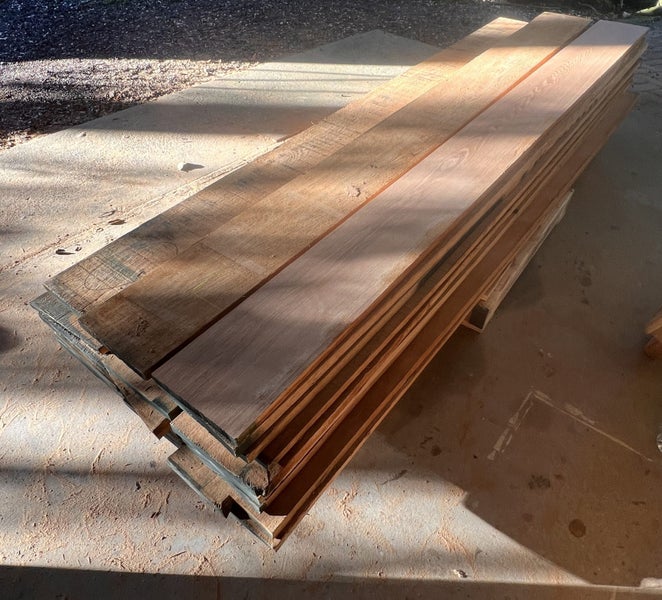 American White Oak - FAS - 210-290mm x 26mm x 2450mm - Rough Sawn - 0.1m3 Carousel 1