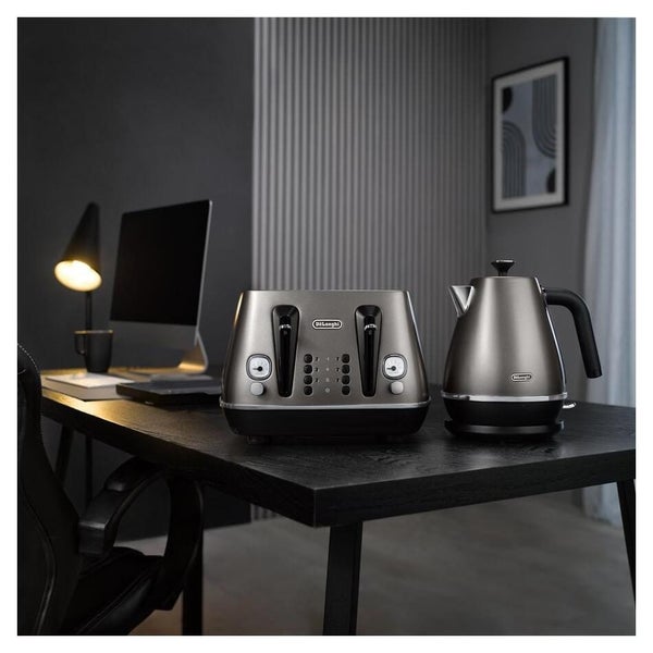 Delonghi Distinta Titanium 4 Slice CTIN4003TB Carousel 5