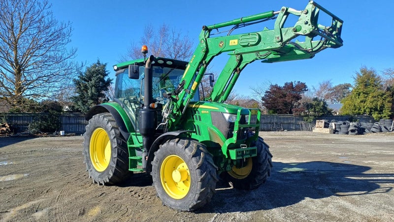 John Deere 6120R Carousel 2