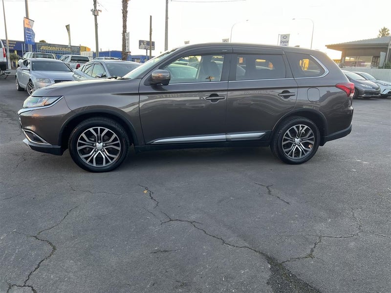 2015 Mitsubishi Outlander 20G 7 SEATER CRUISE C...62863272636803113