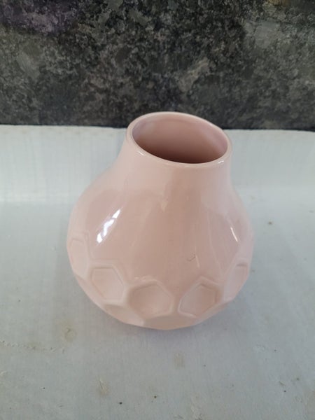 Pink Vase, New, Ceramic, with Pattern, 18cm, Fr Freedom Furniture, Hexagon Carousel 1