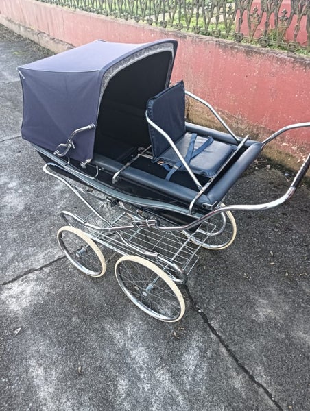classic 70s silvercross pram Carousel 1