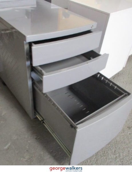 PR3515 - Silver Mobile Drawer 3 Drawer Carousel 1