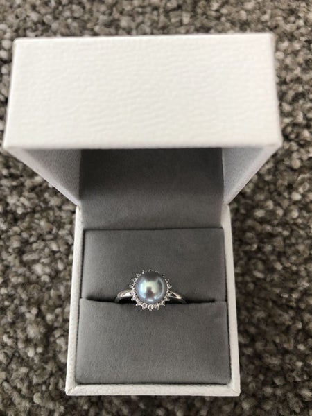 Akoya grey color pearl ring Carousel 1