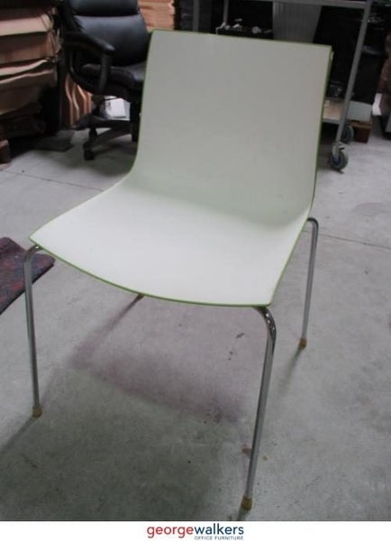 PR4392 - White Canteen Chair Carousel 1
