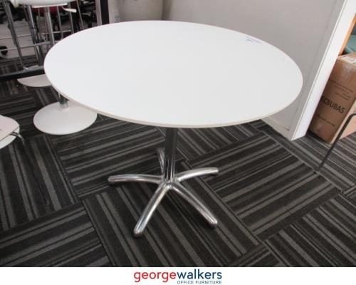 Round Meeting Table White - 900mm Carousel 1