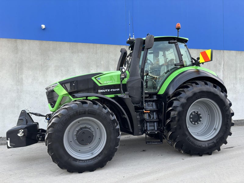 2021 Deutz-Fahr 9340TTV Deutz Carousel 1
