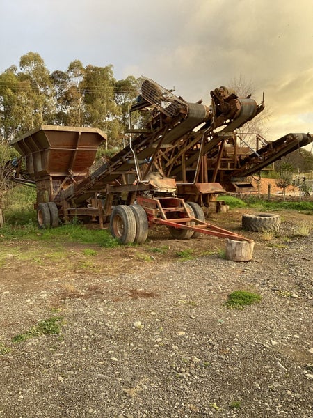 Jaw Crusher Carousel 2