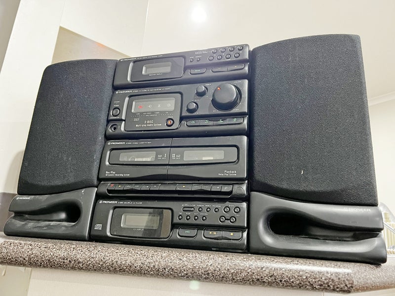 Pioneer Stereo Multi-Play CD Cassette Deck Receiver Model XR-P2500C Carousel 1