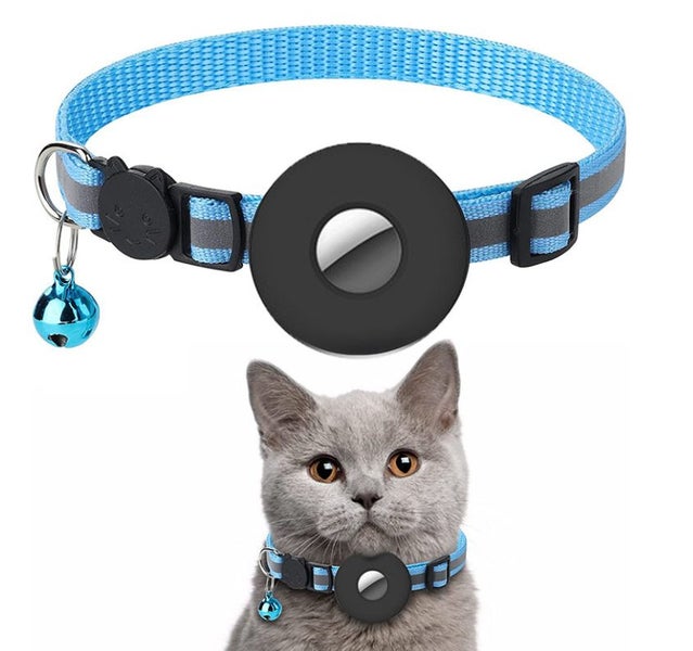 GPS Tracker Pet Collar for Apple AirTag Carousel 1