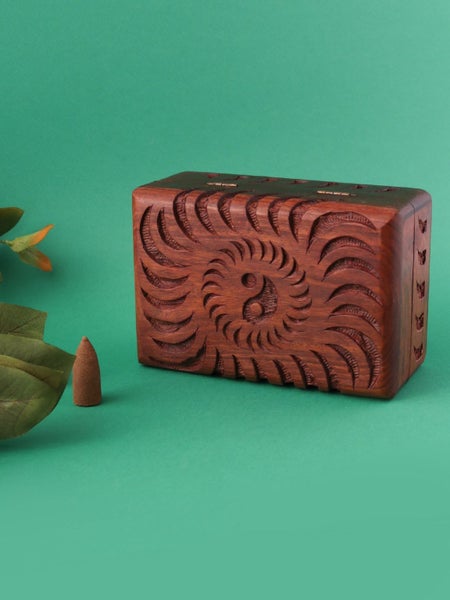 Carved Box Yin & Yang Shisham Wood Carousel 1