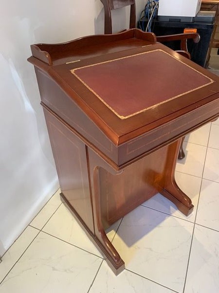 MAHOGANY LEATHER TOP DAVENPORT DESK Carousel 2