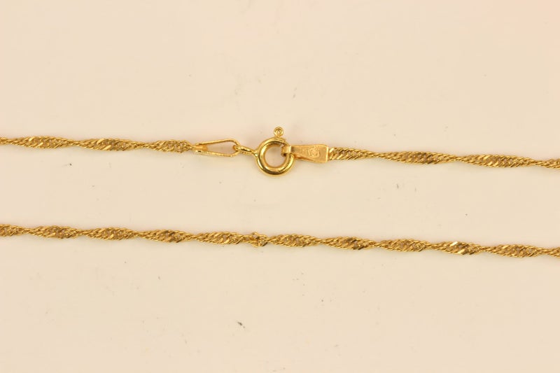 18ct Gold ‘Singapore’ chain Carousel 2