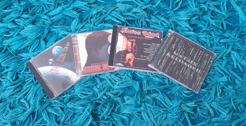 x4 Vintage Sci Fi/Action Movie Theme Songs CD's Carousel 1