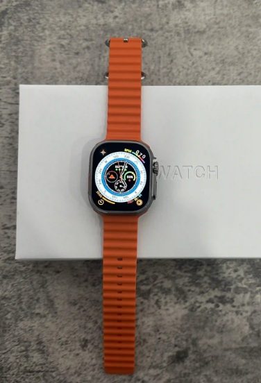 Apple Watch Ultra 2 49mm GPS Carousel 1