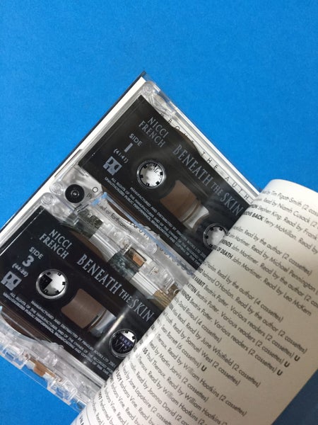 Nicci French: Beneath The Skin (AudioBook Cassette) Carousel 3