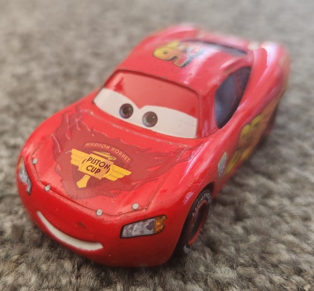 Disney Pixar Cars.. Lightening McQueen Carousel 1