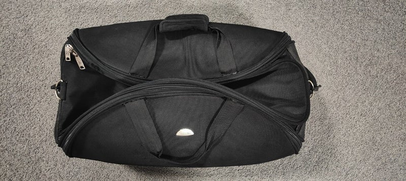 Duffel Bag Carousel 1