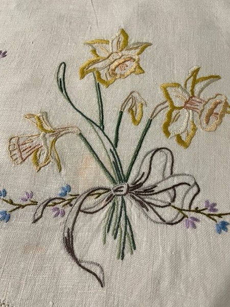 A lovely vintage hand embroidered Linen Doily, hand crocheted edging Carousel 6