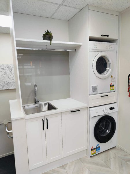 DEMO | Shaker Style Laundry Unit – Built-in Ironing Board & Pull-Out Hamper Carousel 18