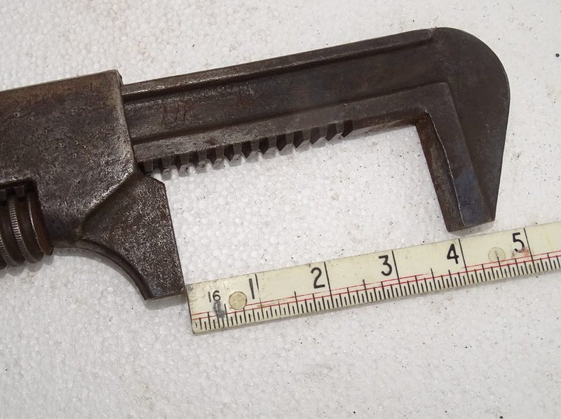 Extra Large Vlchek 15 inch Auto Wrench Carousel 2