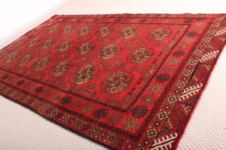 Persian Rug Vintage Carousel 1