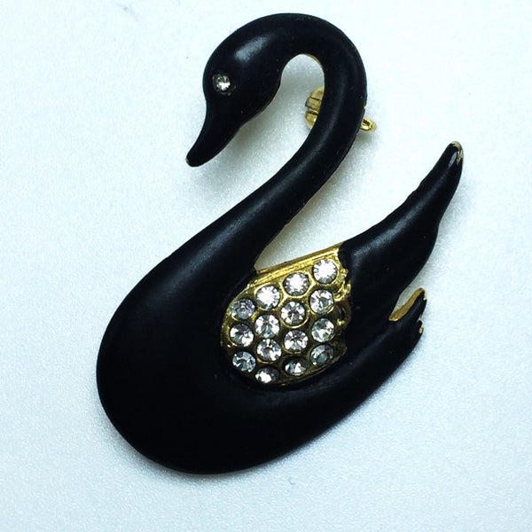 Black Swan brooch with clear rhine stones Carousel 1