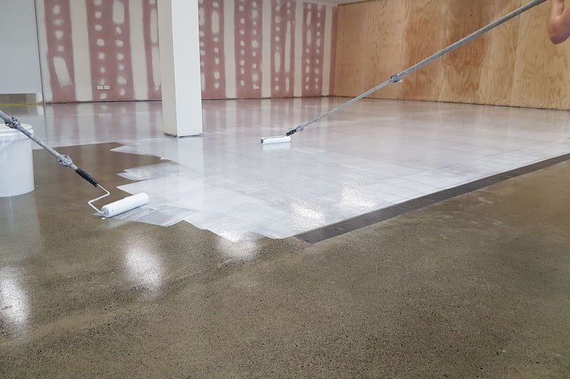 Epotread W50 20 Litre Clear Waterbased Epoxy Floor Sealer Carousel 1