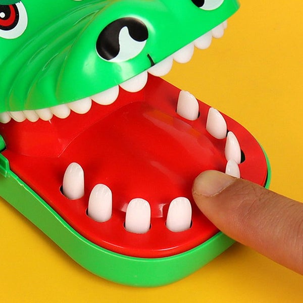 Crocodile Teeth Finger Biting Children¯s Decompression Toy- Battery Operated Carousel 9