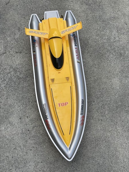 Racing Boat - 80CM Large Size RC Electric High-Powered - Yellow Carousel 1