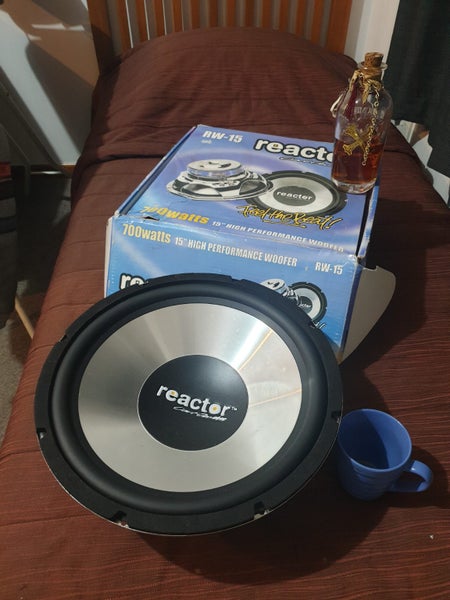 subwoofer base speaker 700 watt Carousel 1