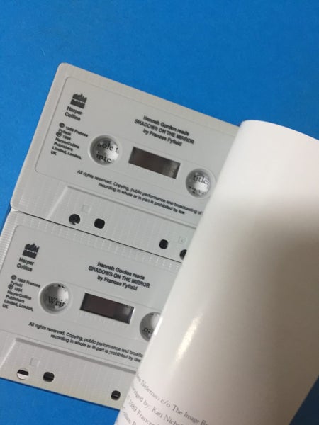 Frances Fyfield: Shadows On The Mirror (AudioBook Cassette) Carousel 3