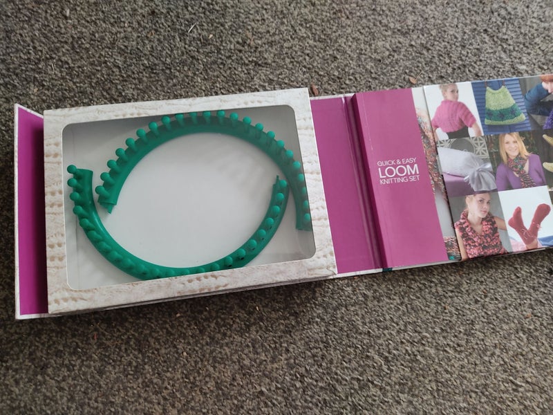 Quick & Easy Loom Knitting Set Carousel 3