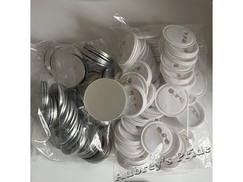 Pinback Badges Carousel 1
