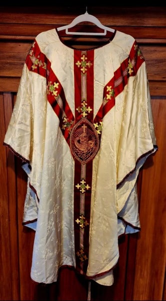 Spectacular Vintage Embroidered White Chasuble & Stole! Carousel 4