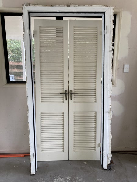 Pantry doors with frame Carousel 1
