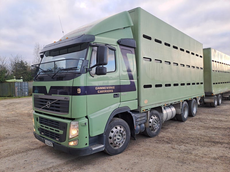 2013 Volvo FH540 Truck and Trailer Combination62867854311683111