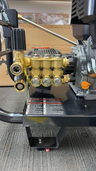 High Pressure Washer - 3000psi -Industrial Water Blaster Carousel 3