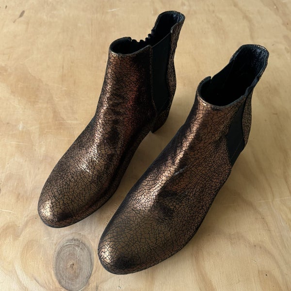 Neo Metallic Copper Crackle Leather Heeled Ankle Boots Size 38 Carousel 1